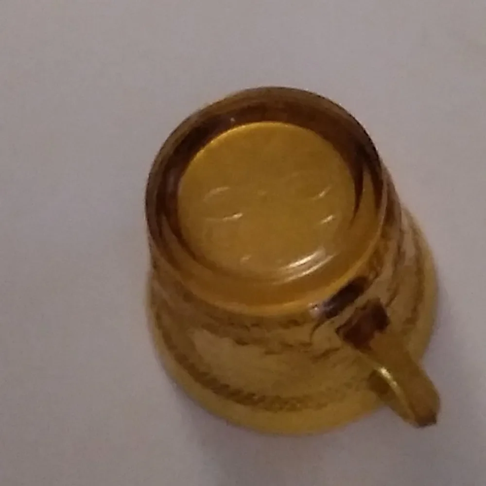 Sandwich Glass